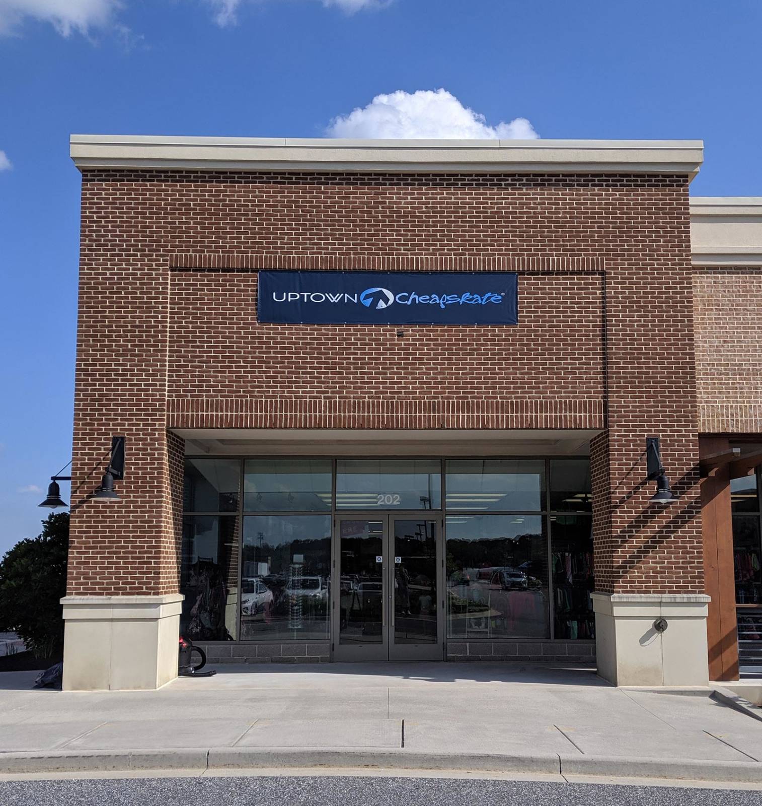 Uptown Cheapskate Bel Air Boulevard at Box Hill Shopping in Harford